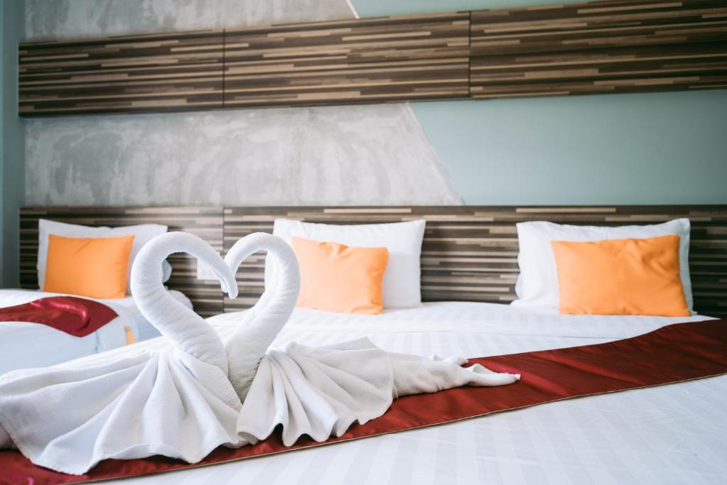 Ray Hotel Buriram - 豪华三重房间