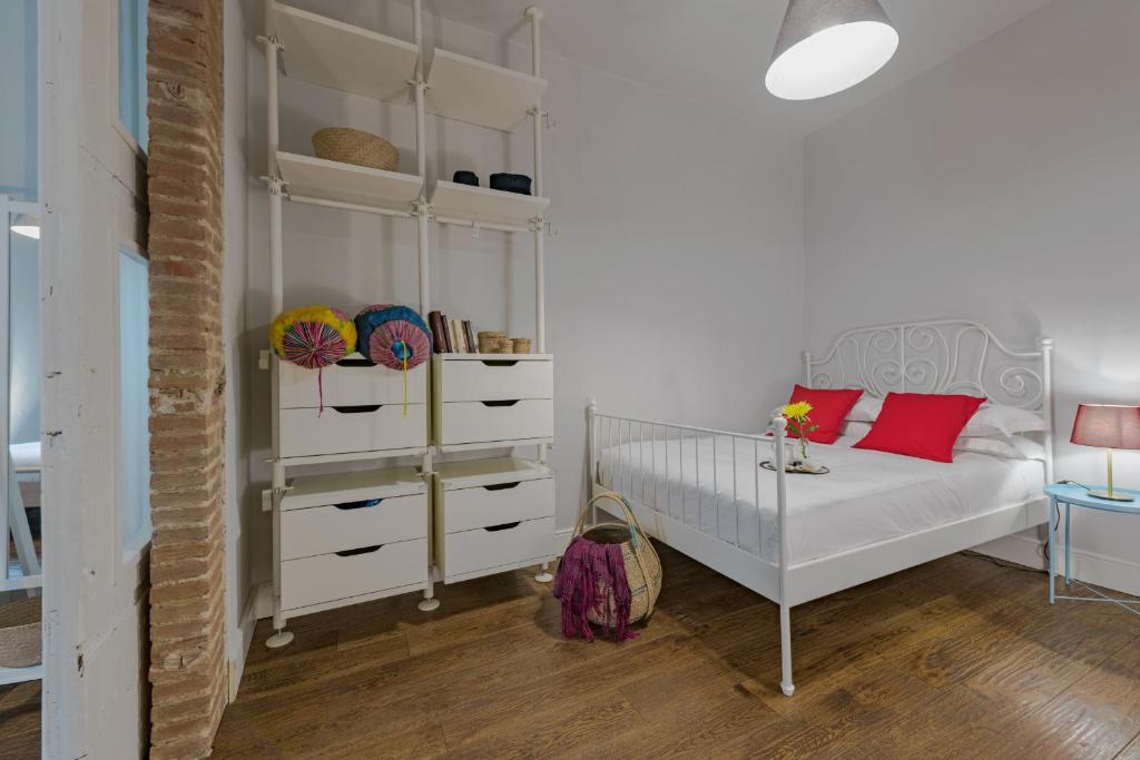 A bed or beds in a room at - Guelfa Apartment -