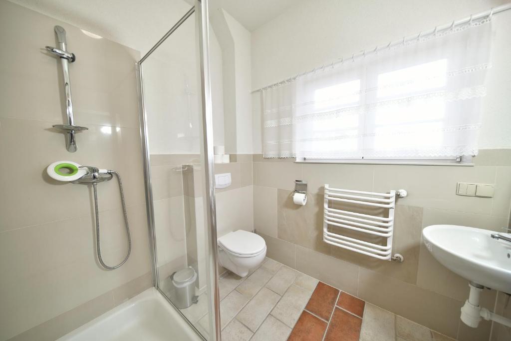 Kúpeľňa v ubytovaní Leśny Domek koło Karpacza - Apartamentuj