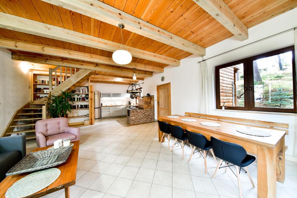 Posedenie v ubytovaní Leśny Domek koło Karpacza - Apartamentuj