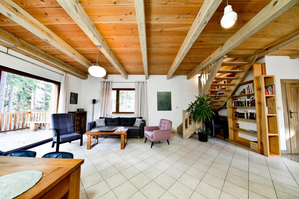 Posedenie v ubytovaní Leśny Domek koło Karpacza - Apartamentuj