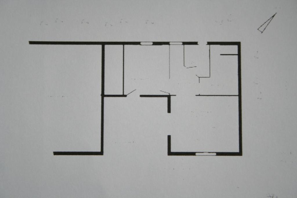 disegno di una pianta del pavimento di un edificio di Bergerie Marcel a Durban-Corbières