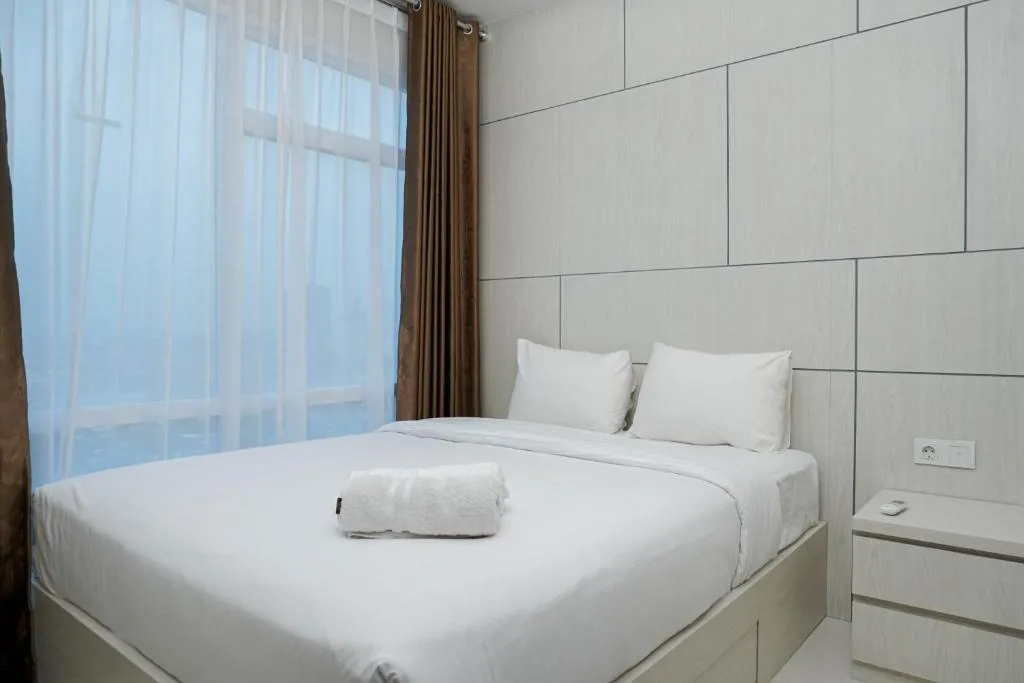 City View 1BR at Puri Mansion Apartment By Travelio, Jakarta, Indonesia