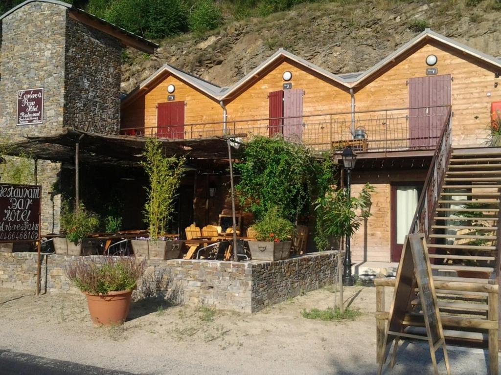 Gallery image of L'Arbre à Pain in Altier