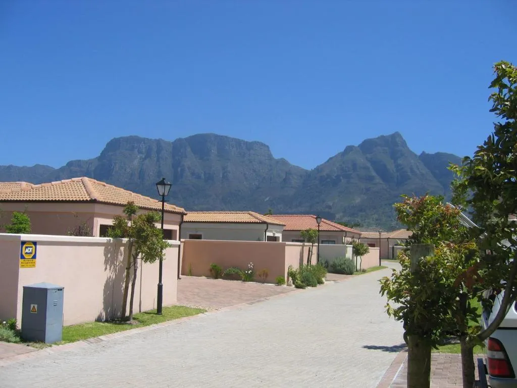 35 Keurboom Close, Cape Town, South Africa