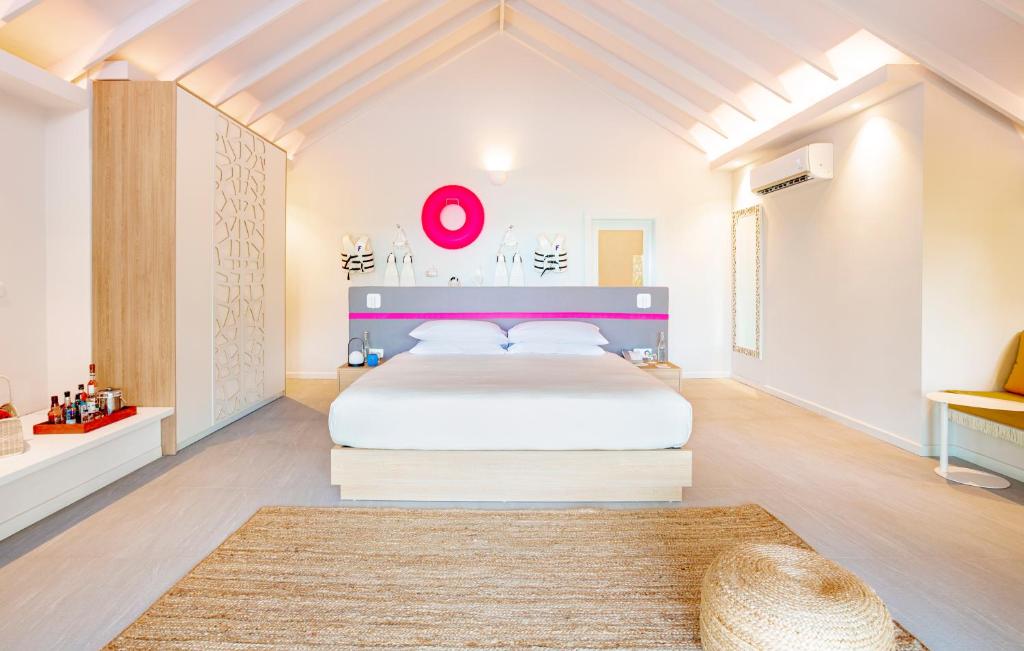 The Standard, Huruvalhi Maldives - 2 Bedroom Lagoon Beach Villa With Private Pool