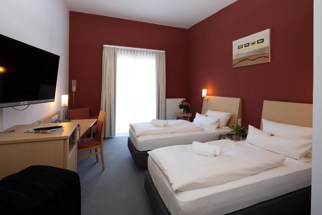 Hotel Mainpromenade ***S - Double Room River View