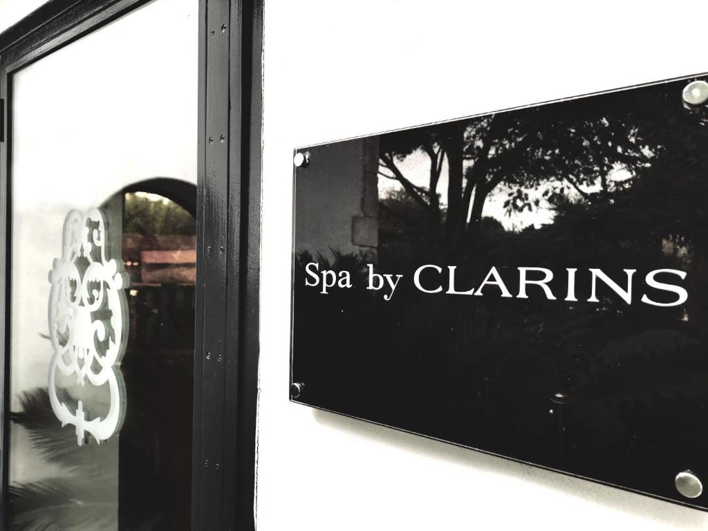 Certifikát, hodnocení, plakát nebo jiný dokument vystavený v ubytování Le Clos Saint-Martin Hôtel & Spa