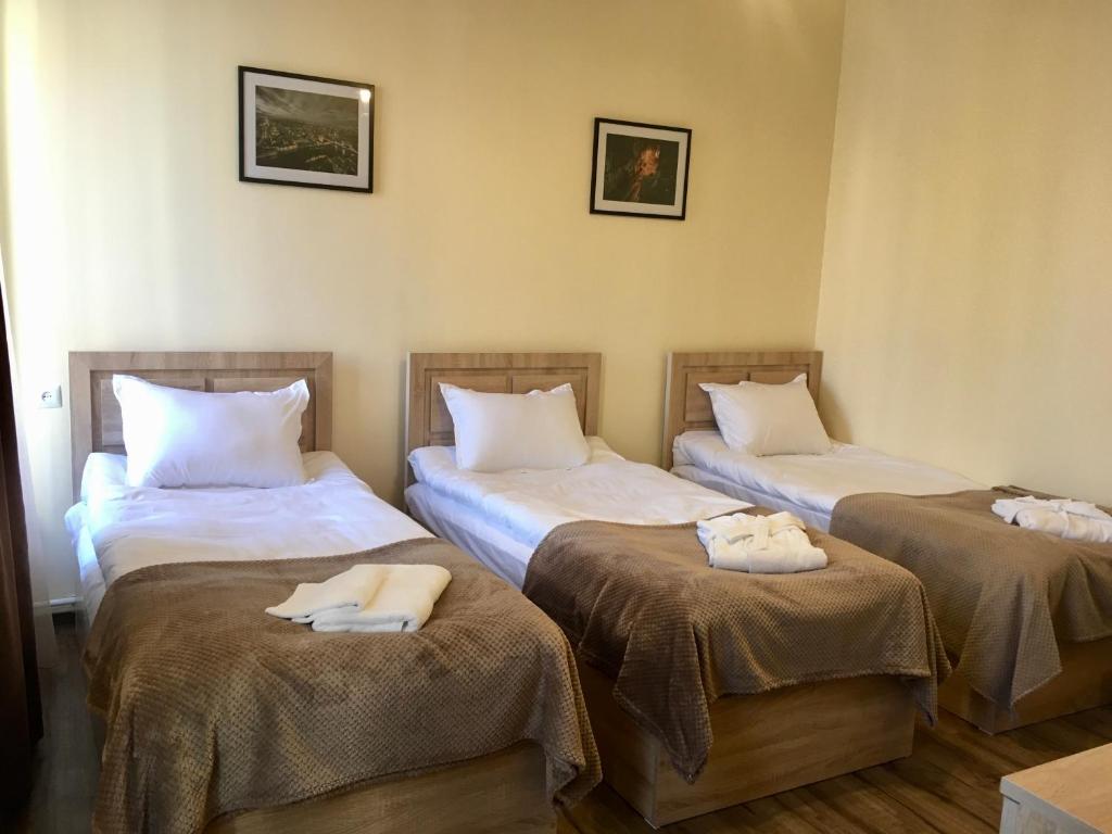 Postel nebo postele na pokoji v ubytování Guest House MARGARYAN