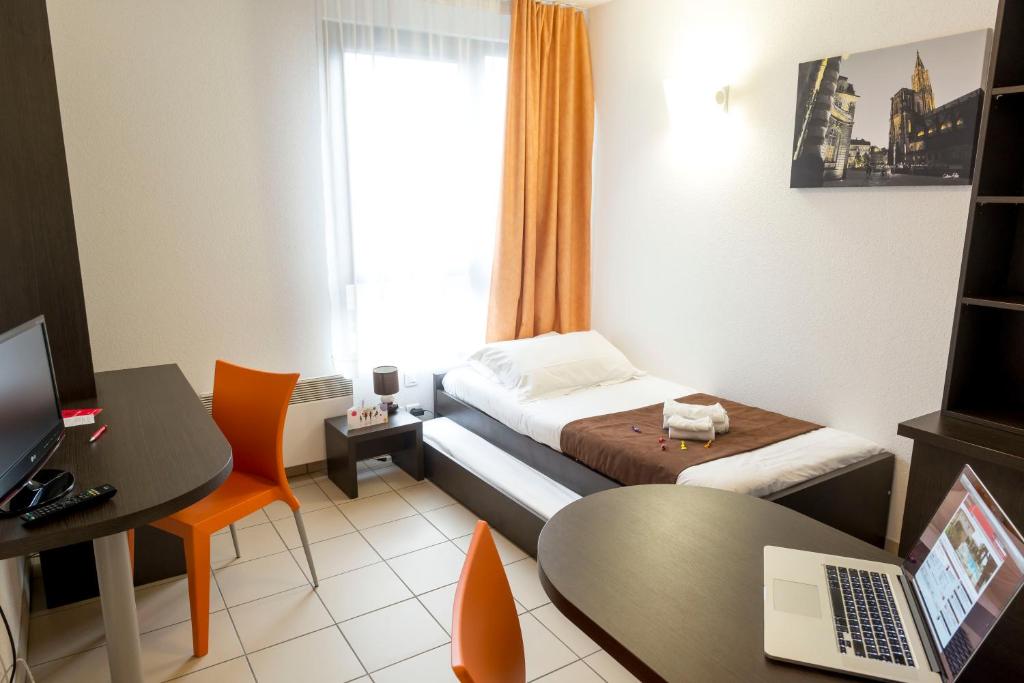 Cerise Strasbourg - Resim 42