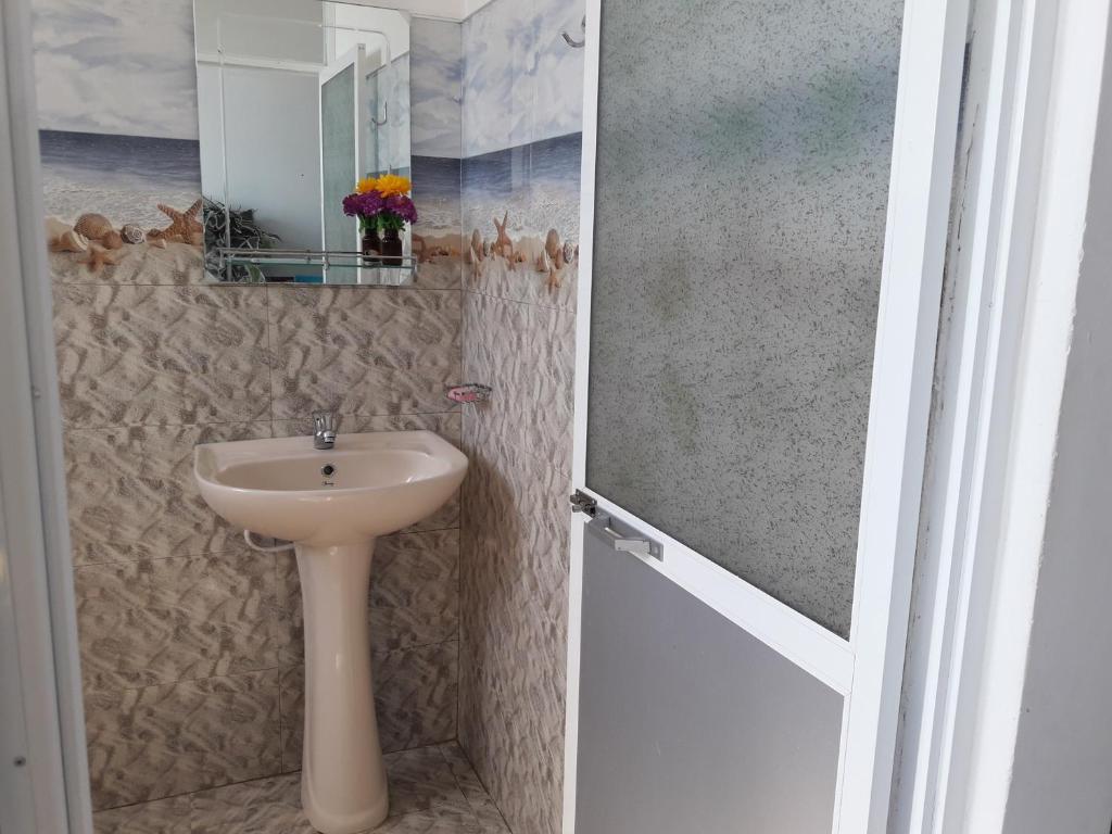 top sea view guest - 12