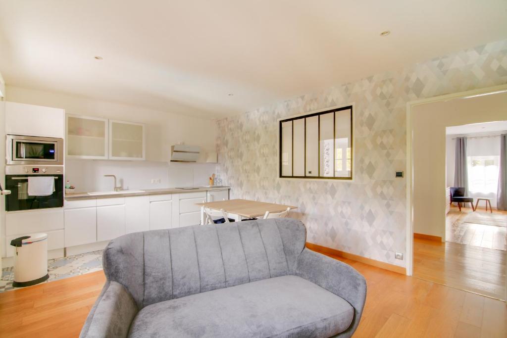 Maison d'hôtes La Villa des Ducs Bar-le-Duc - Three-Bedroom Suite