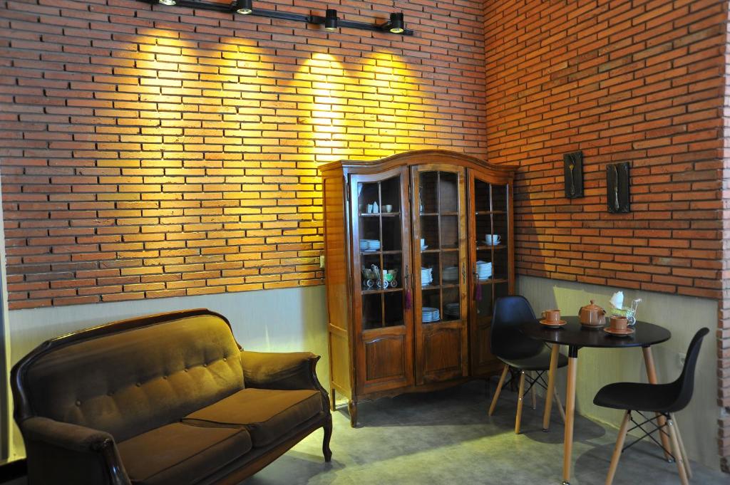 Posezení v ubytování Brickwall Tbilisi-Tbilisi vibe