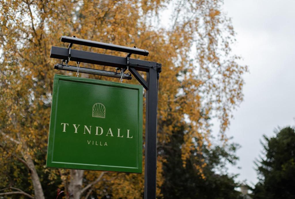 Certifikát, hodnocení, plakát nebo jiný dokument vystavený v ubytování Tyndall Villa Boutique B&B