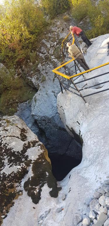 PROKLETIJE eko katun Vusanje - 15