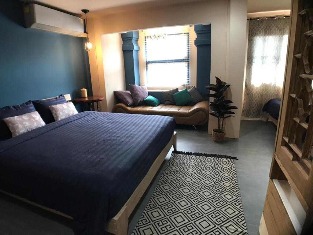 8th House @ center of Chiangmai old town - 8