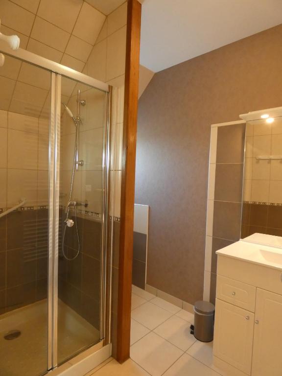 LE TERTRE - Habitación Doble Con Baño Privado