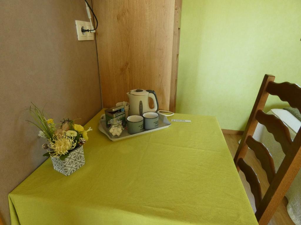LE TERTRE - Habitación Doble Con Baño Privado