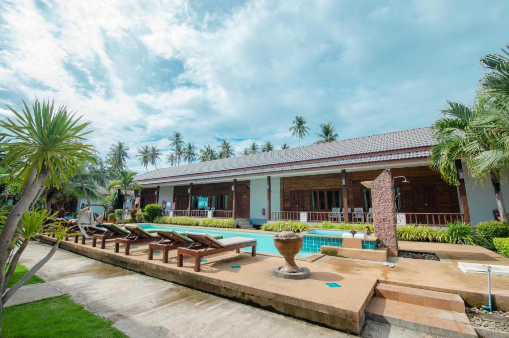 Zahrada ubytování Khum Laanta Resort - SHA Extra Plus