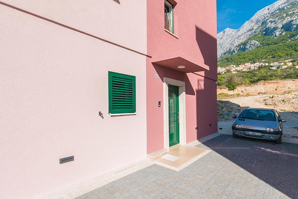 Výhľad na hory alebo výhľad na hory priamo z apartmánu