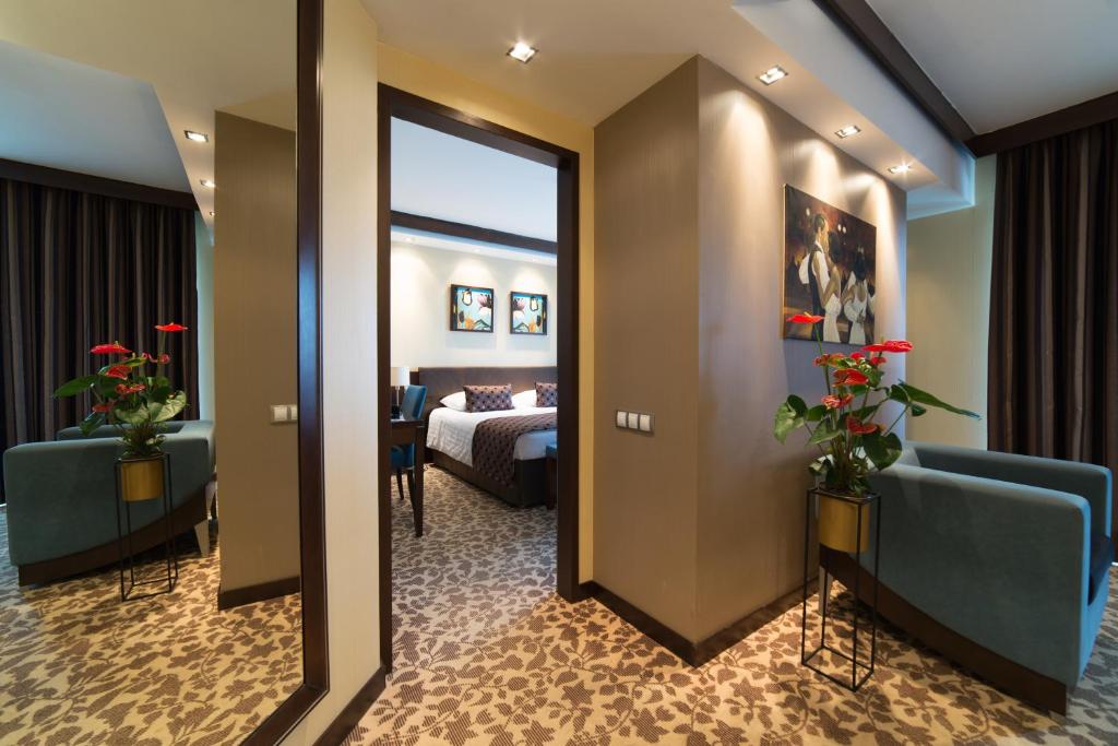 
Suite with Wellness Access
