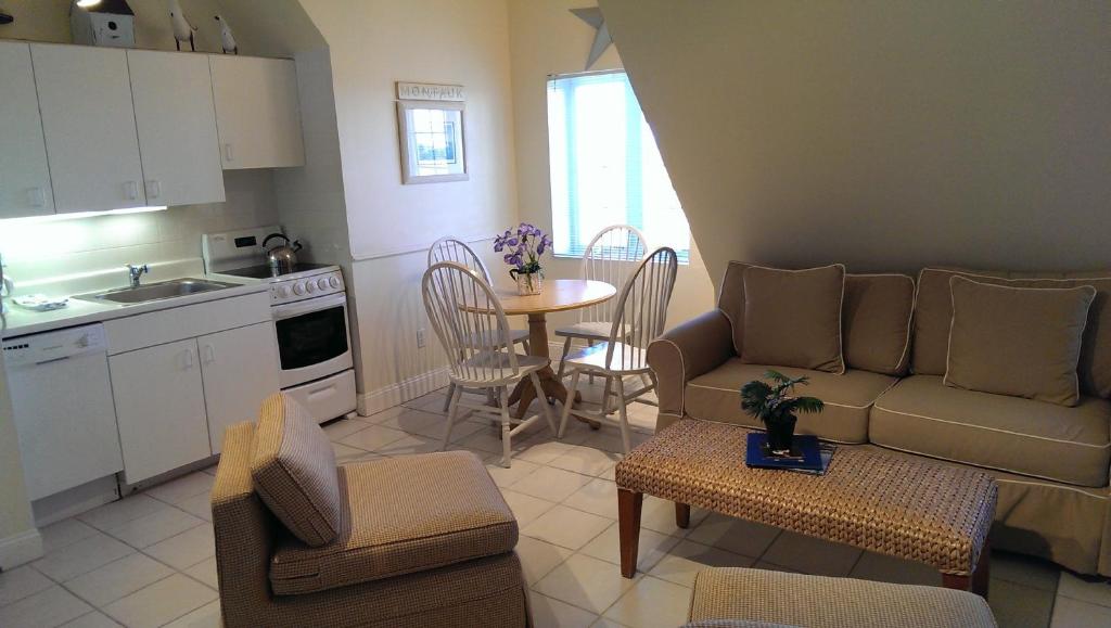 Montauk Manor - 