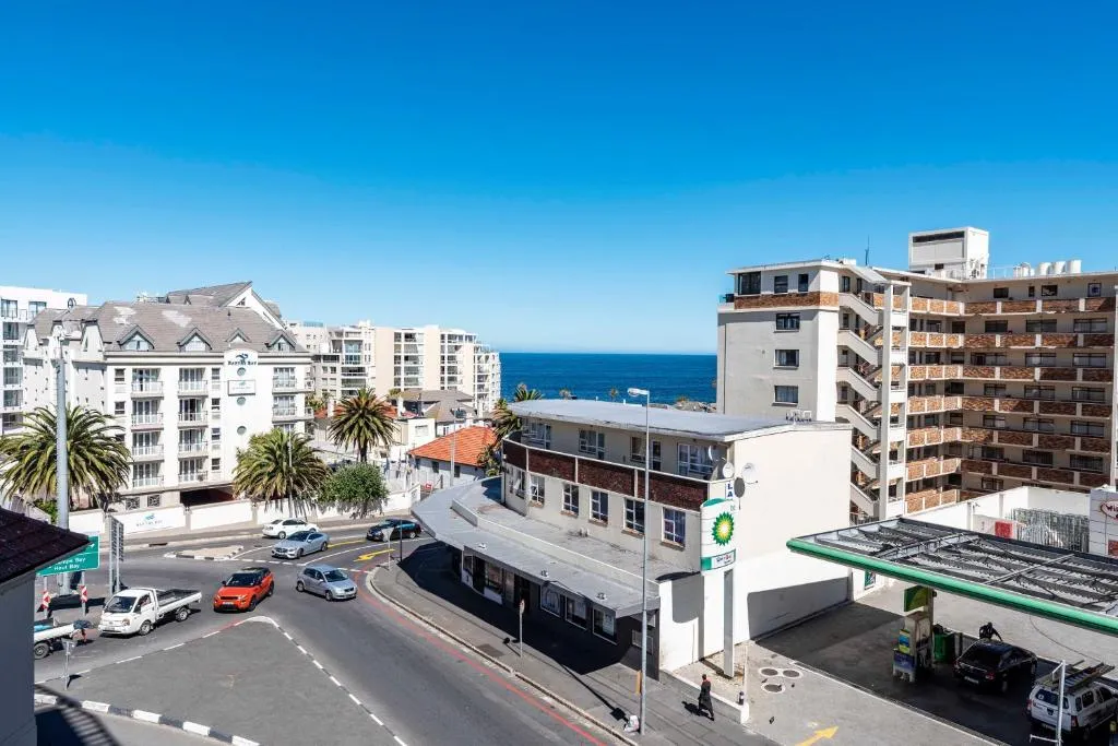 404 The Cosmopolitan, Sea Point, Cape Town, South Africa