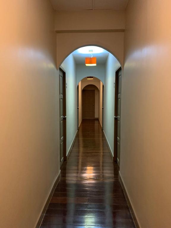 Achcha hotel - itsaraphap MRT station - Wat Arun - Resim 40