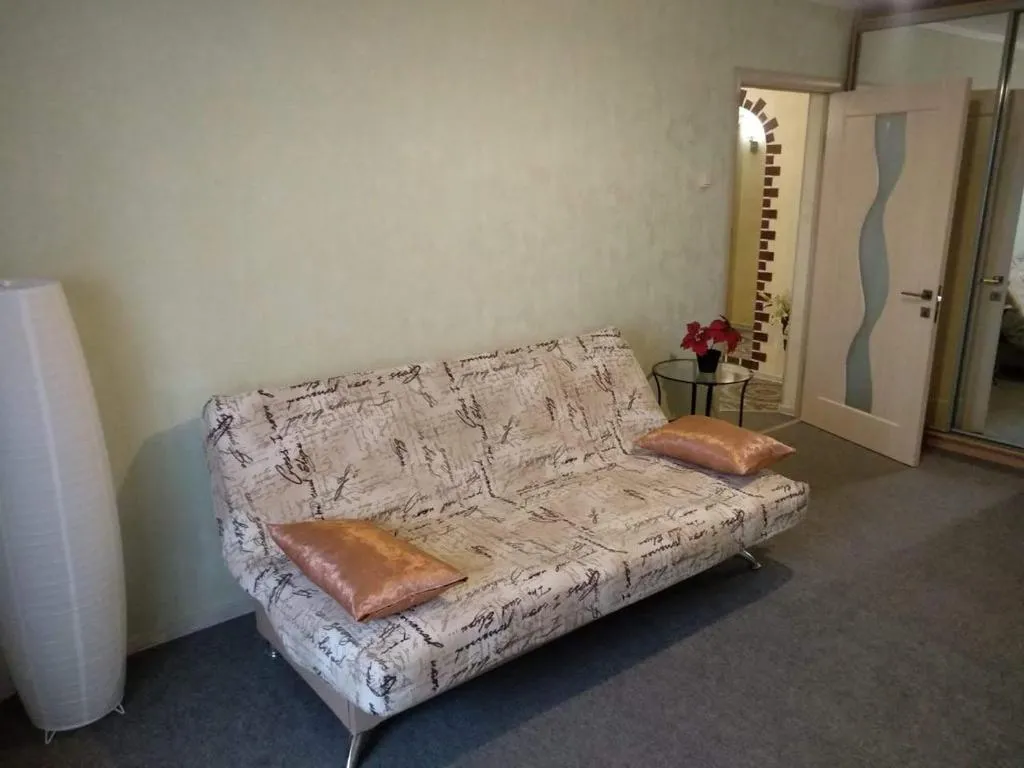 Vedeneeva 12, Kudrovo, Russia