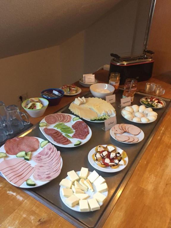 Toit hosteli aladel või selle läheduses