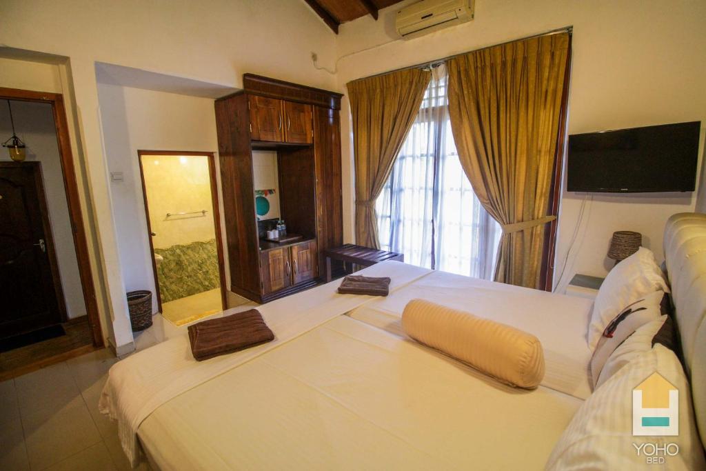 Airport Green Olive Villa - 15