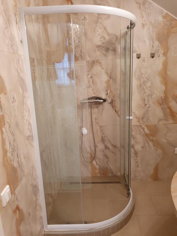 Kúpeľňa v ubytovaní Karmelita Boutique Apartman