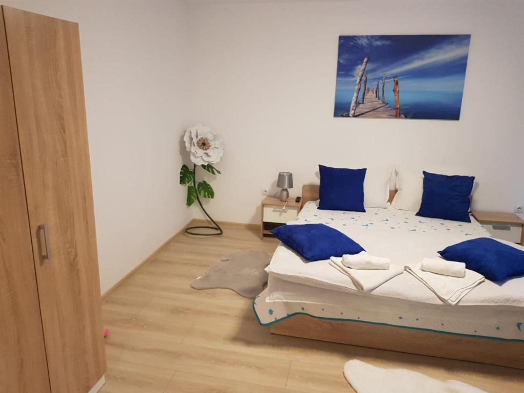 Georgiana Apartments - Maisonette的天气