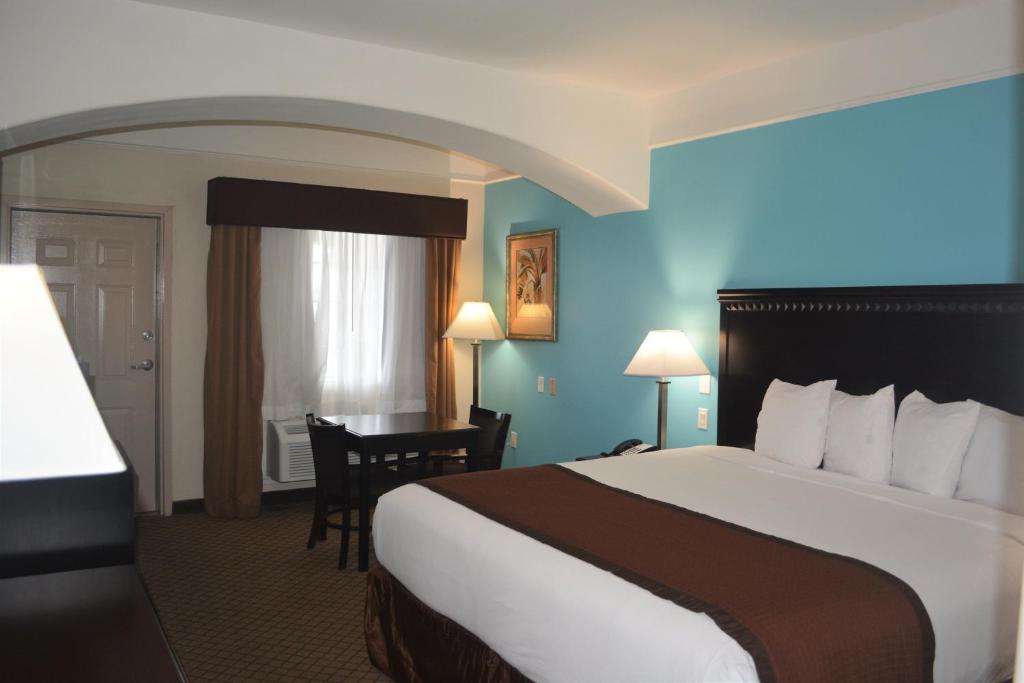 Baymont by Wyndham Galveston - King Suite Con Ocean View - No Fumadores