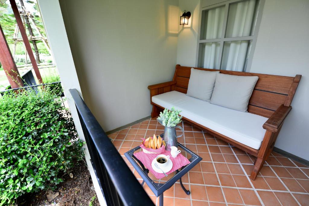 Travel Proud Thames Valley Khao Yai - SHA Plus - Deluxe Twin Room