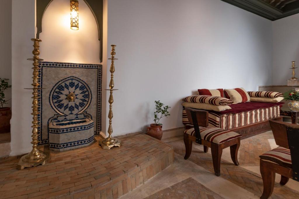 Posezení v ubytování Riad dar El Arsa Rooftop & jacuzzi