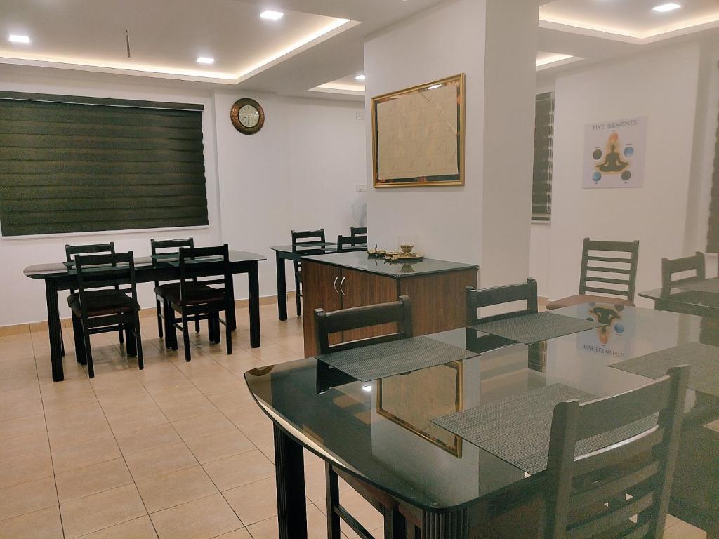 Fotografie z fotogalerie ubytování Swarna Sudarshan Service Apartments Sholinganallur v destinaci Čennaí
