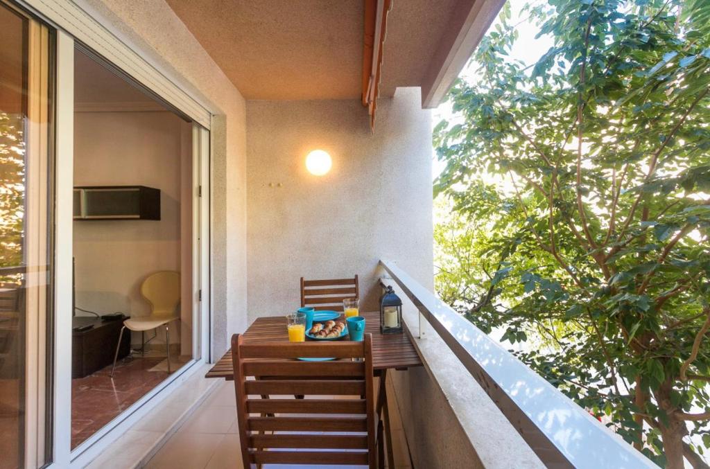 Booking.com: Apartamento Drazen House With Terrace San Juan ...