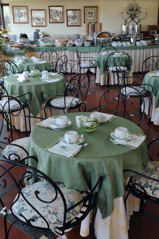 Restaurace v ubytování Hotel Farnese