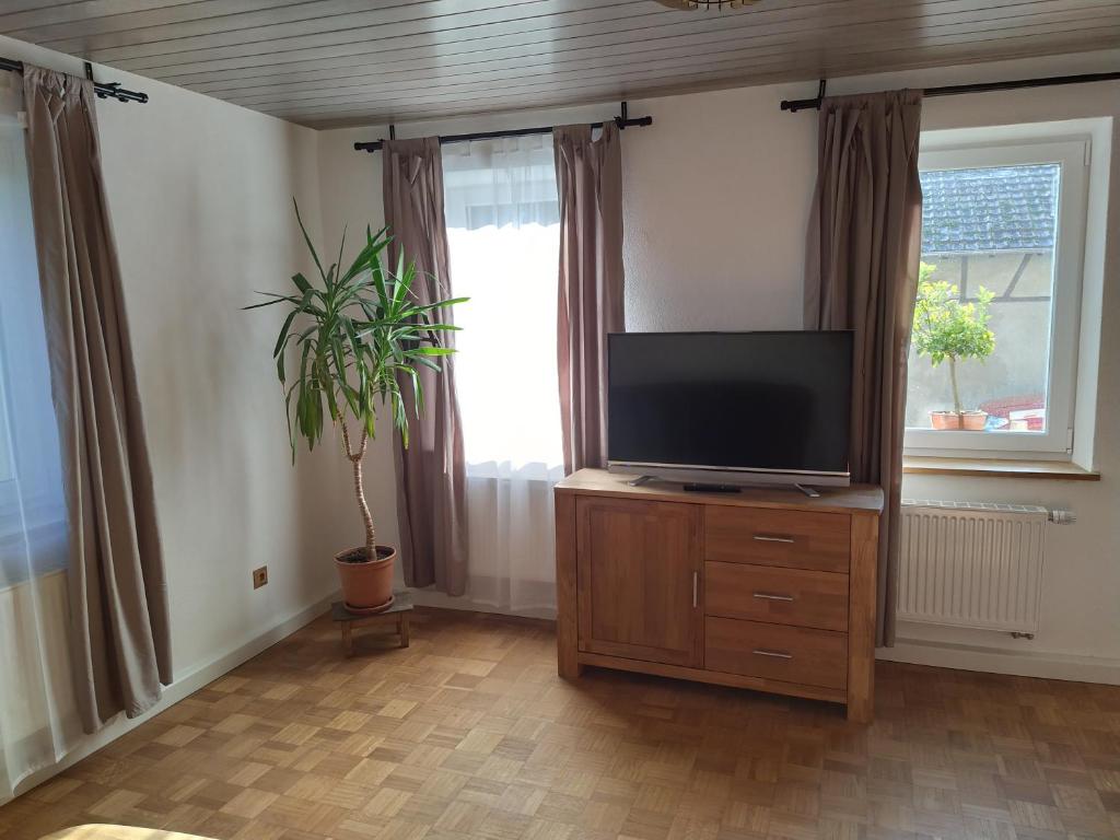 Handwerkerwohnung, Ferienwohnung in Bretzfeld Weißlensburg - Housity