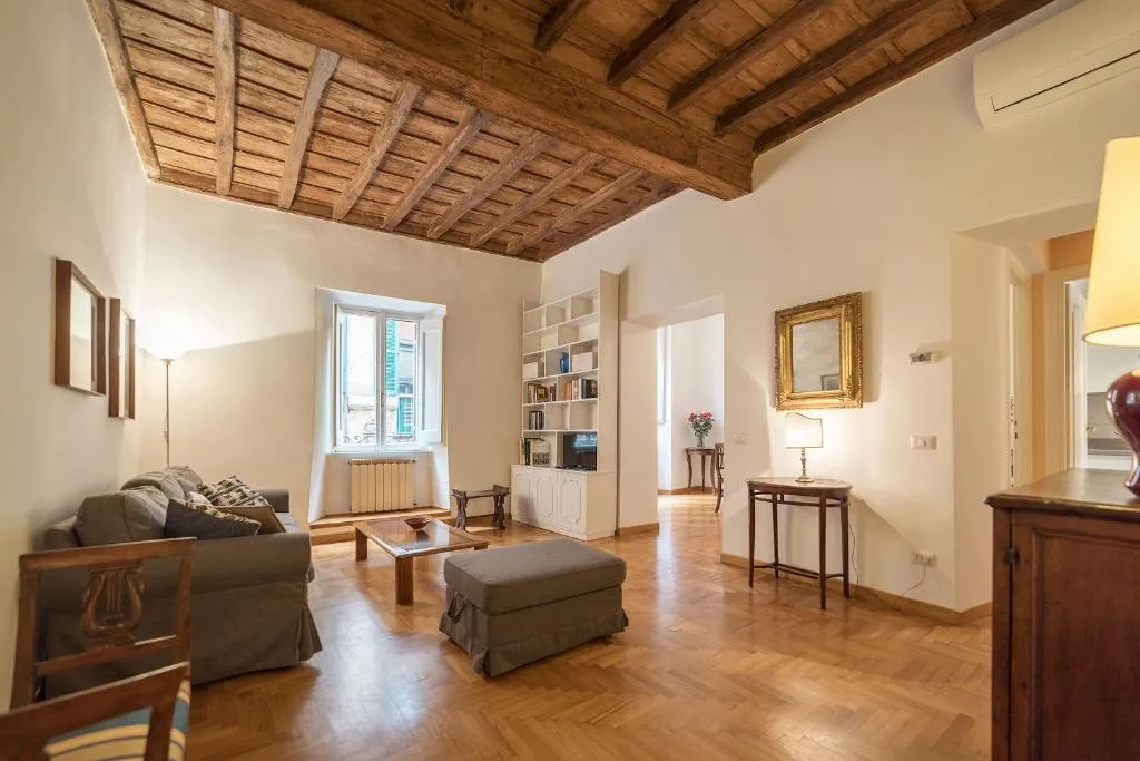 A peaceful retreat 2 minutes from Piazza Navona - FromHometoRome, Roma, Italia