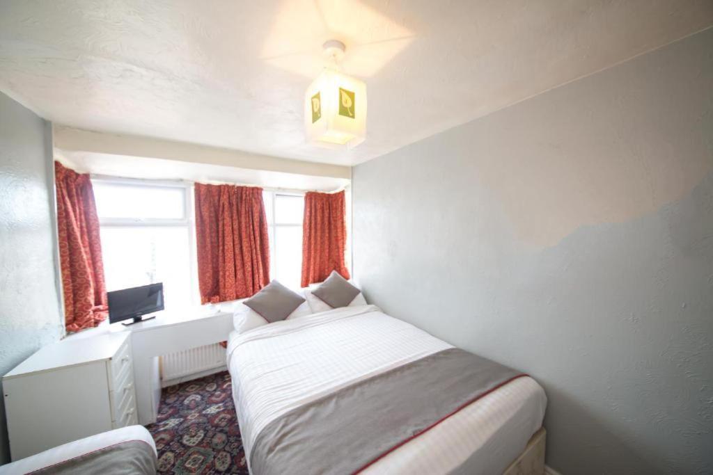 MyRoomz Hollingdales Hotel - Resim 28