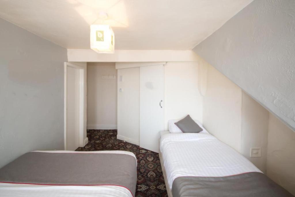 MyRoomz Hollingdales Hotel - Resim 25