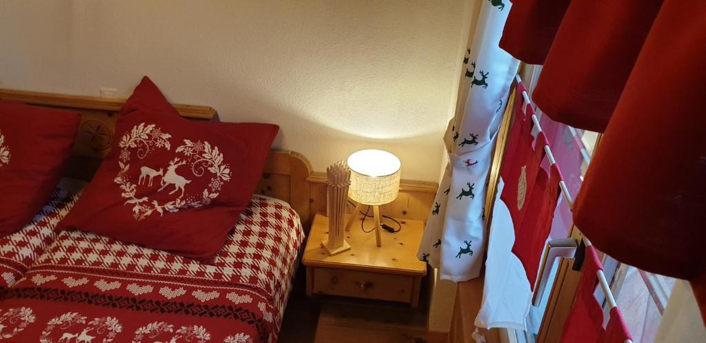 Ferienhaus & Ferienwohnung Wiñay Wayna Gotschna Blick Klosters - Chambre Double Avec Vue Du Parc