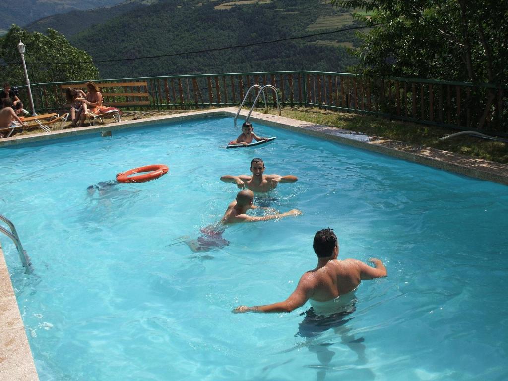 Bazén v ubytování Hotel Terralta nebo v jeho okolí
