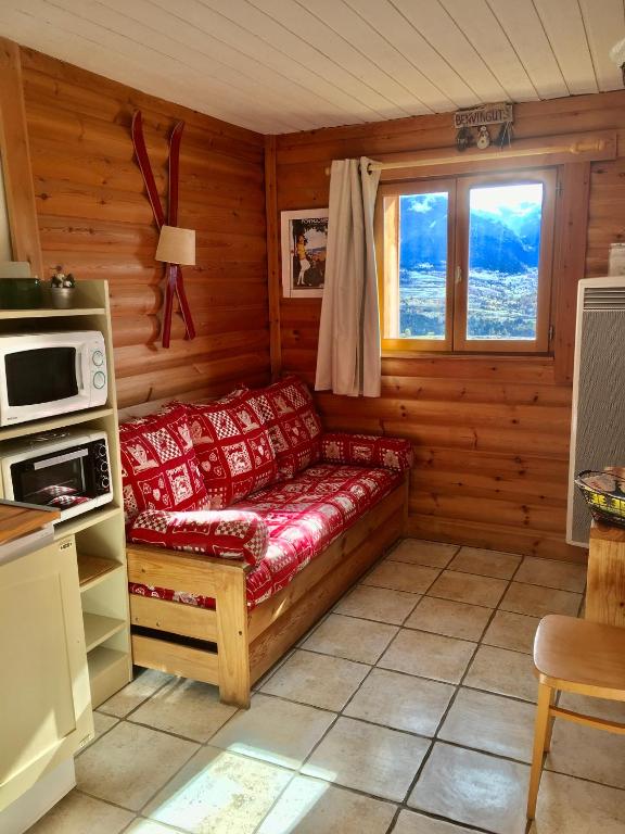 Kuchyň nebo kuchyňský kout v ubytování Appartements dans Chalet