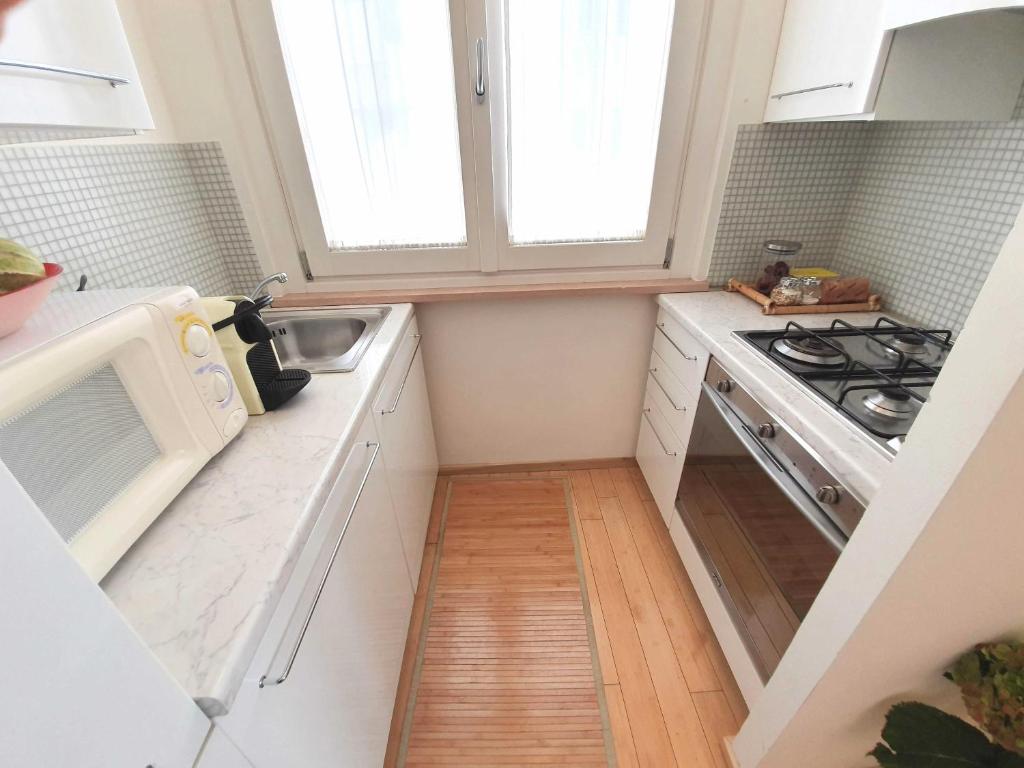 Corso Vercelli Apartment - 10