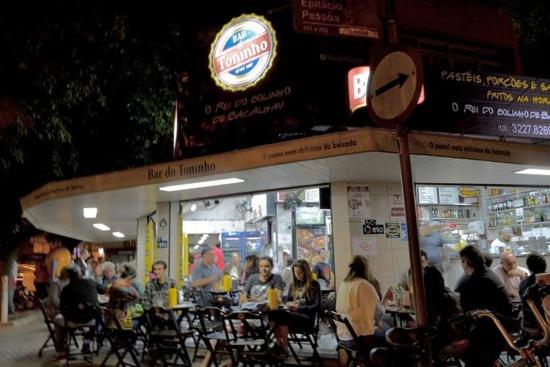  KITNET FRENTE A PRAIA EMBARE