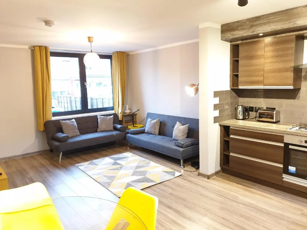 Be More Homely BHX An Entire North Birmingham stylish house with King Bed free parking and Wifi, Birmingham, United Kingdom