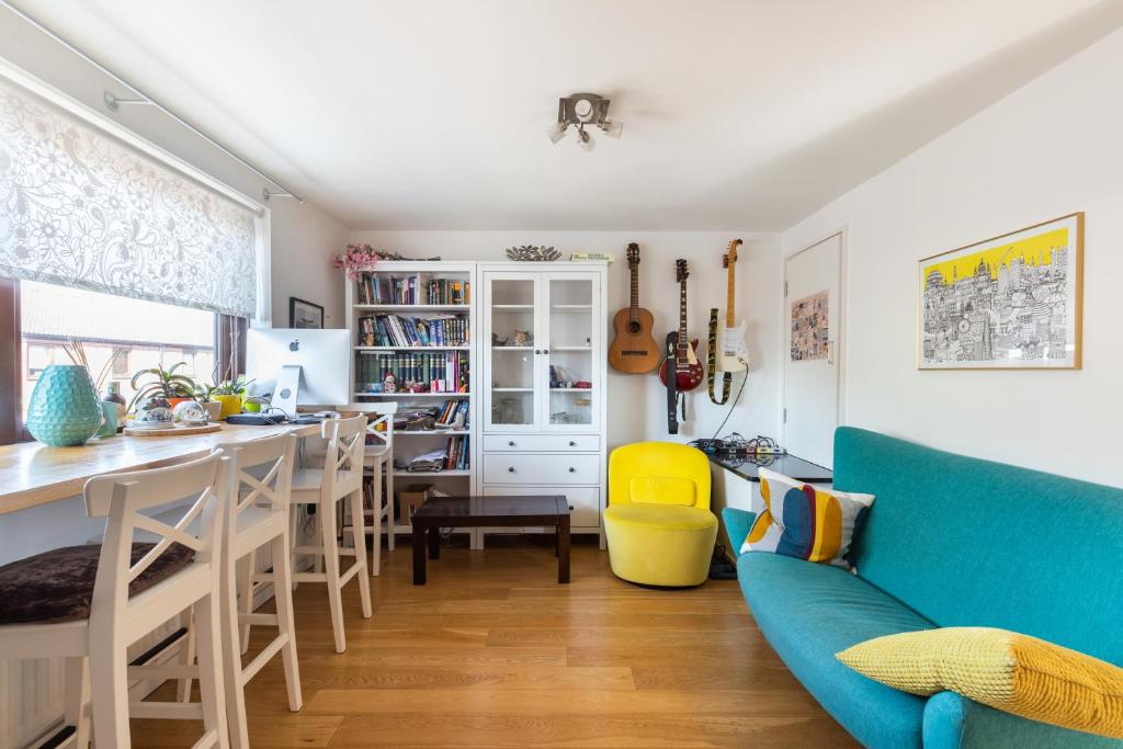 Prestigious West Hampstead 2 bedroom modern apartment